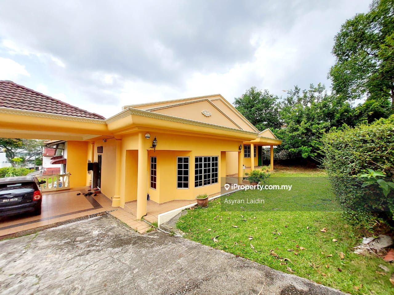 Single Storey Bungalow Unit in Seksyen 2 Shah Alam, Shah Alam for sale
