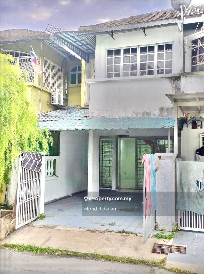 Sri Gombak, Batu Caves Intermediate 2-sty Terrace/Link House 3 bedrooms ...