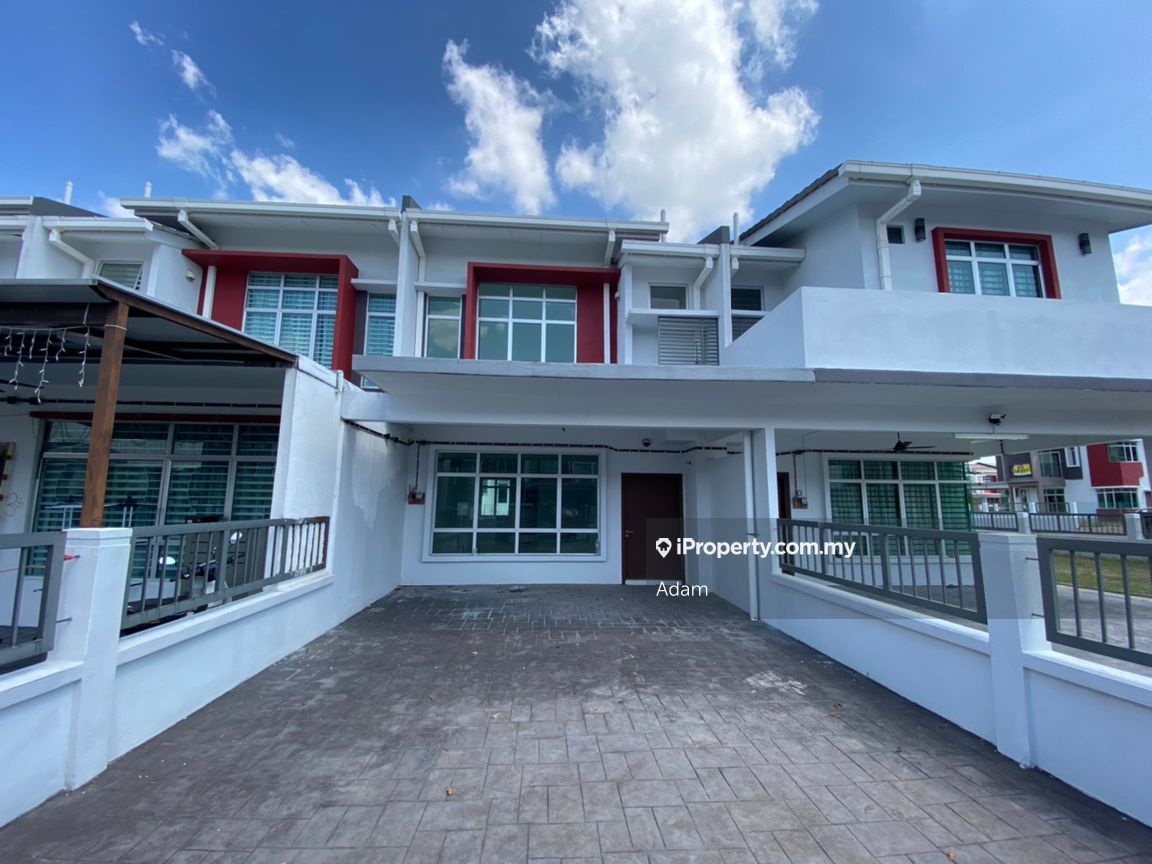Maple, Bandar Hillpark , Bandar Puncak Alam