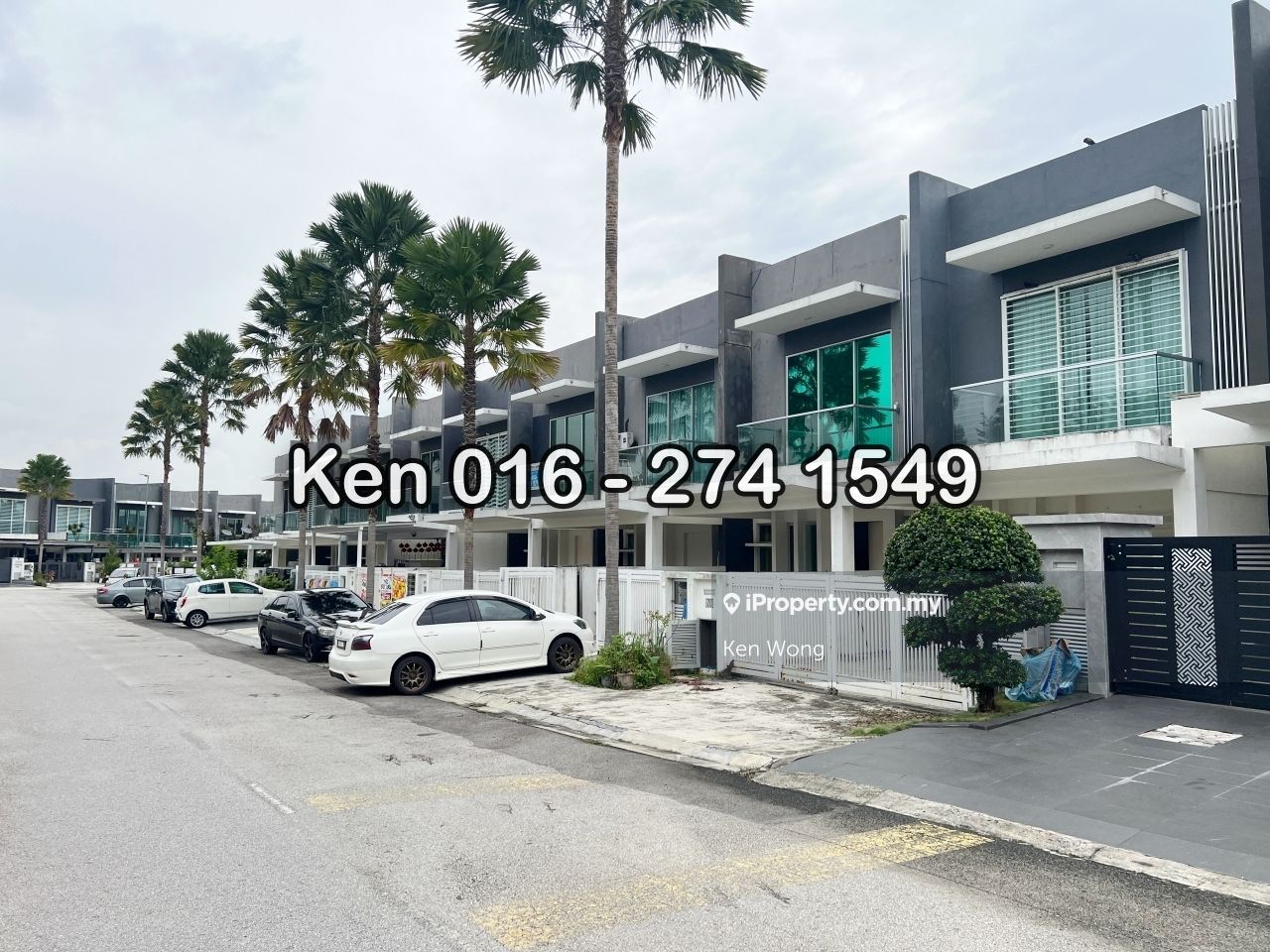 Paragon 150 Taman Lestari Putra, Seri Kembangan Intermediate 2sty Terrace/Link House 4 bedrooms