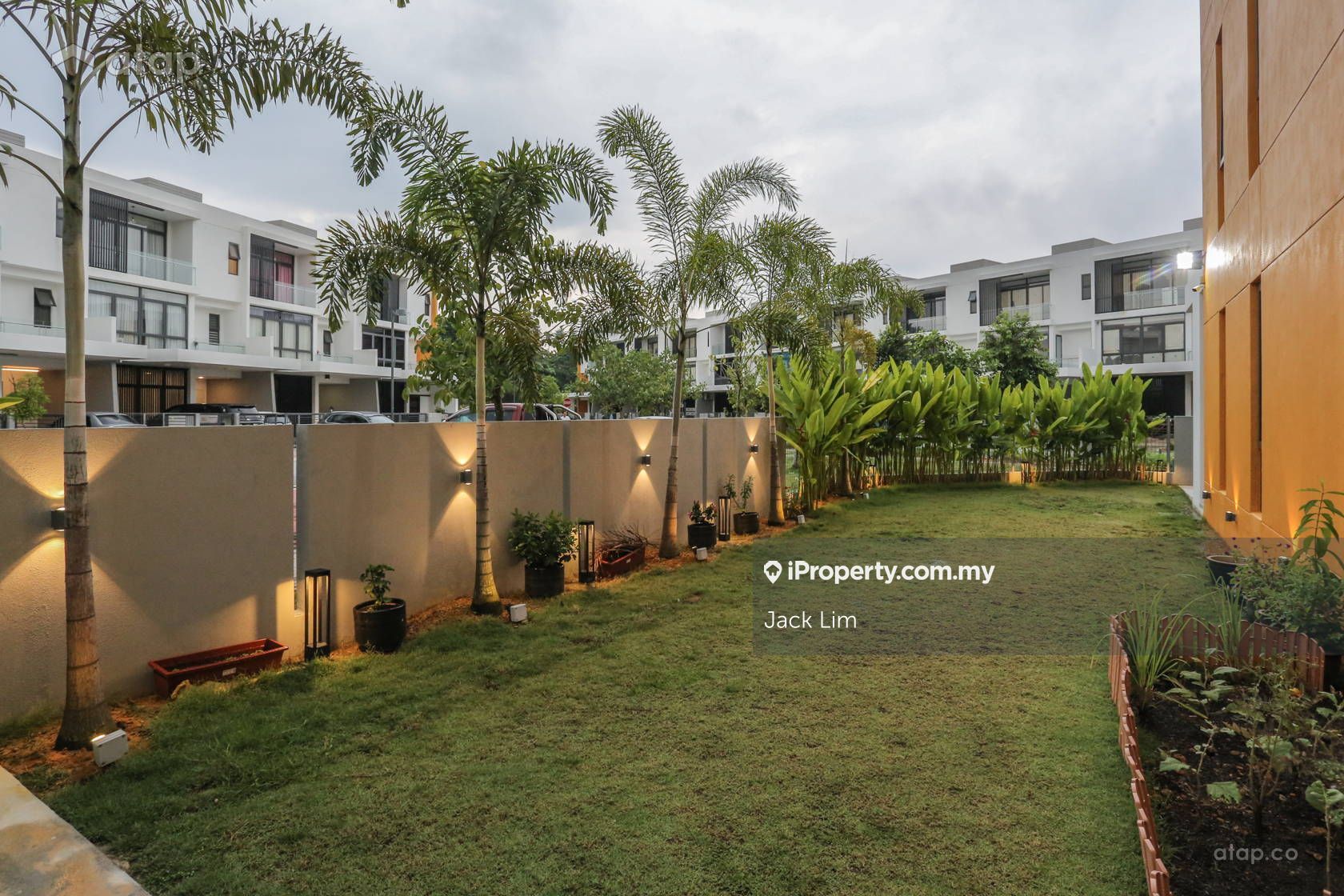 Reed Lakefields, Lake Fields, Sungai Besi, Sungai Besi Corner lot 3sty