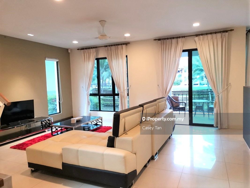 Bungalow House Swimming & Canal View. Easy Access To Tuas 2nd Link.