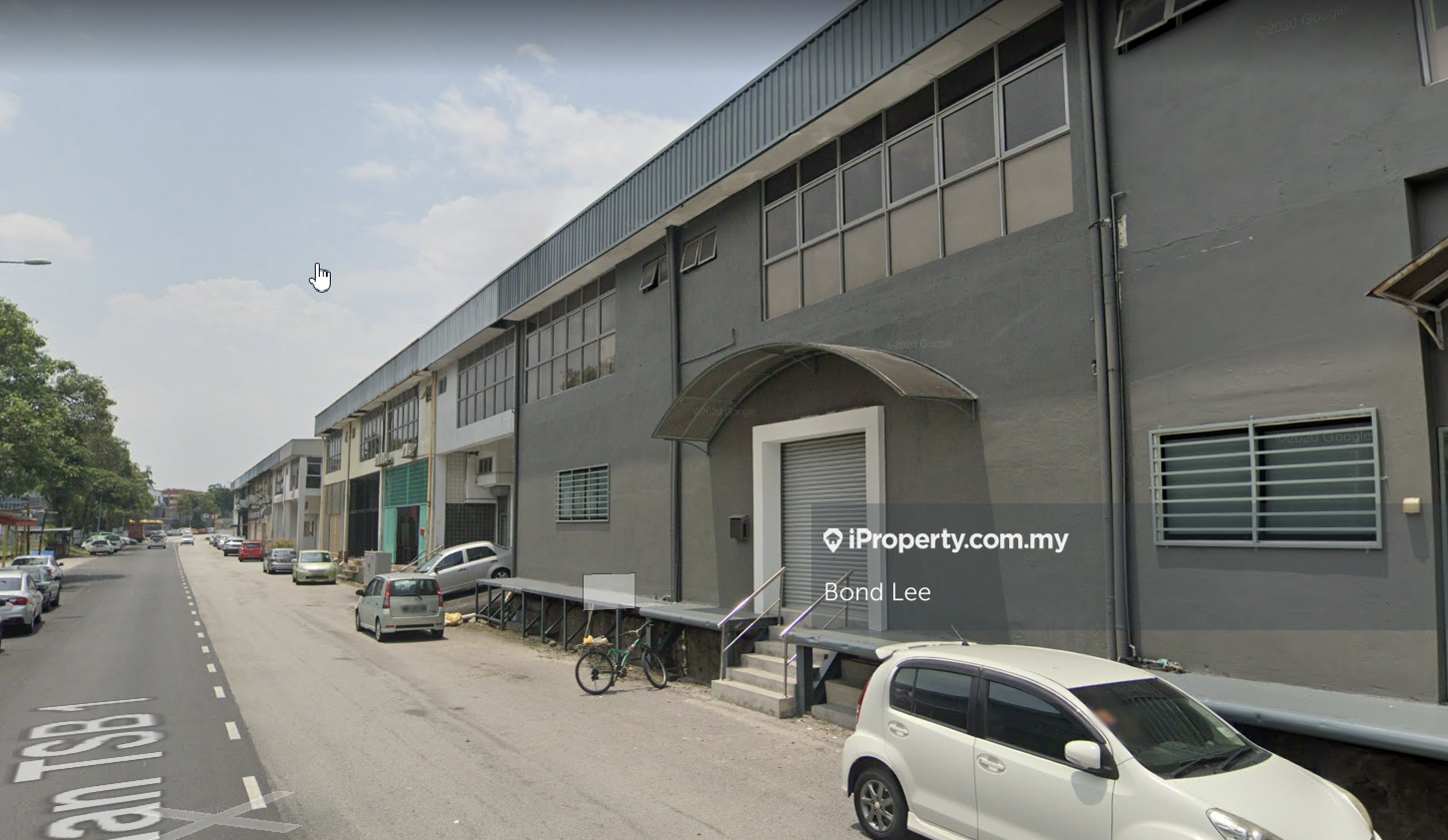 Taman Industri Sungai Buloh Factory for Rent ( One and half storey