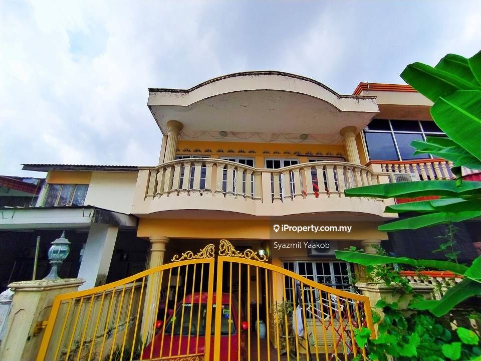 Taman Melur, Ampang Intermediate 2sty Terrace/Link House 3 bedrooms