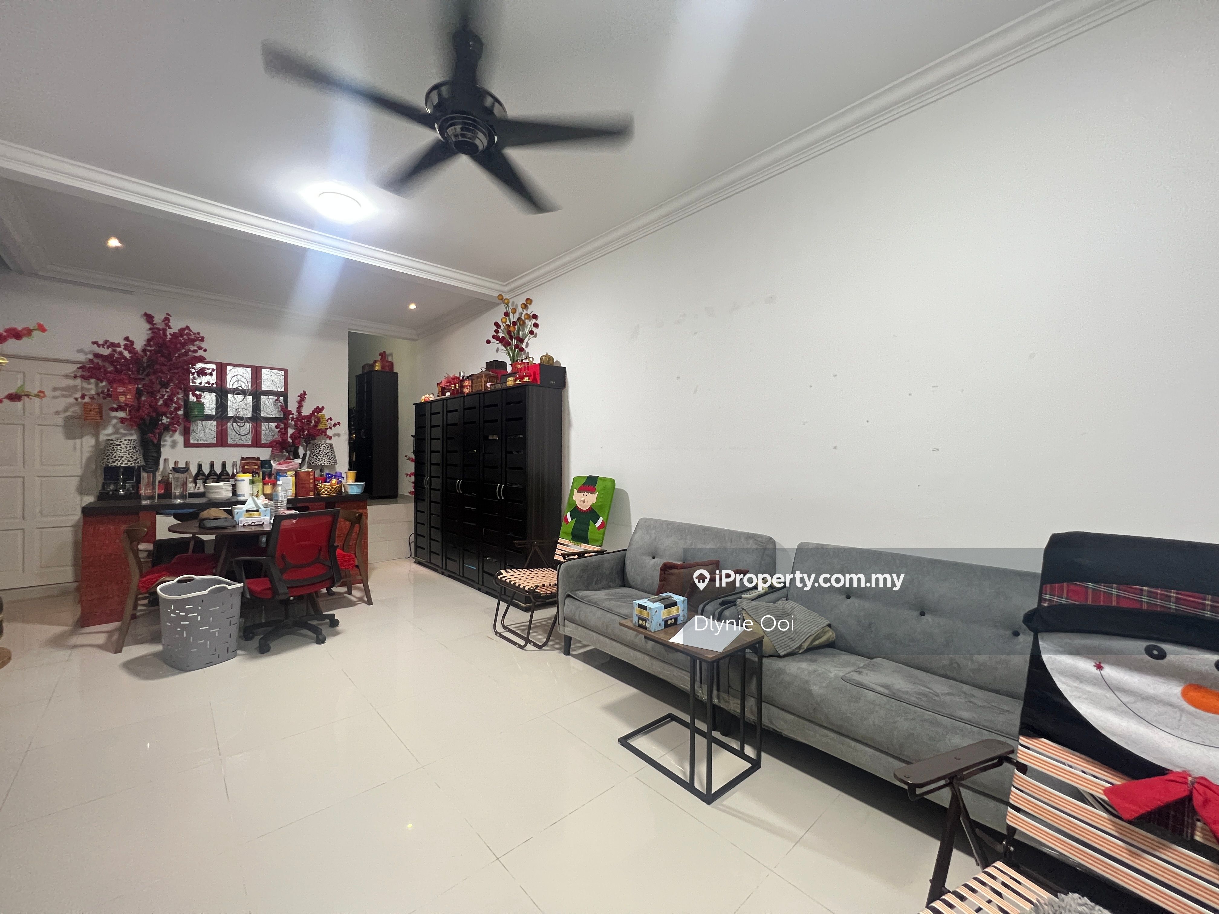Taman Bukit Anggerik Cheras, Cheras 1sty Terrace/Link House 3 bedrooms