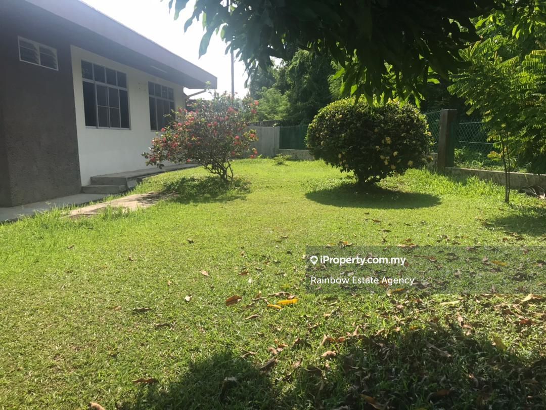 Ayer Keroh 1 Sty Semi-D Hse Beside Melaka Mall, Ayer Keroh
