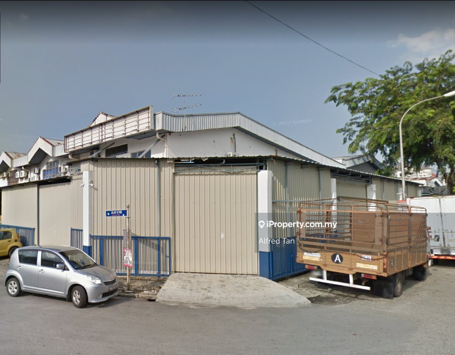 [ Hot Zone ] 1.5 Storey Corner Link Factory, Desa Tun Razak, KL City ...