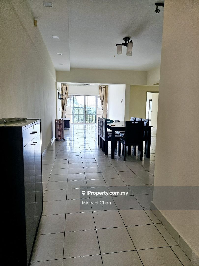 La Vista Condominiums Intermediate Condominium 4 bedrooms for rent in