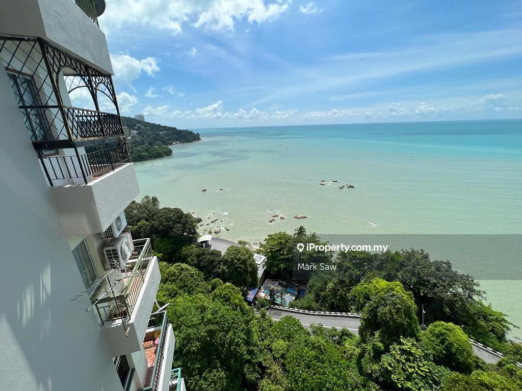The Reef Condominium Intermediate Condominium 2 bedrooms for sale in