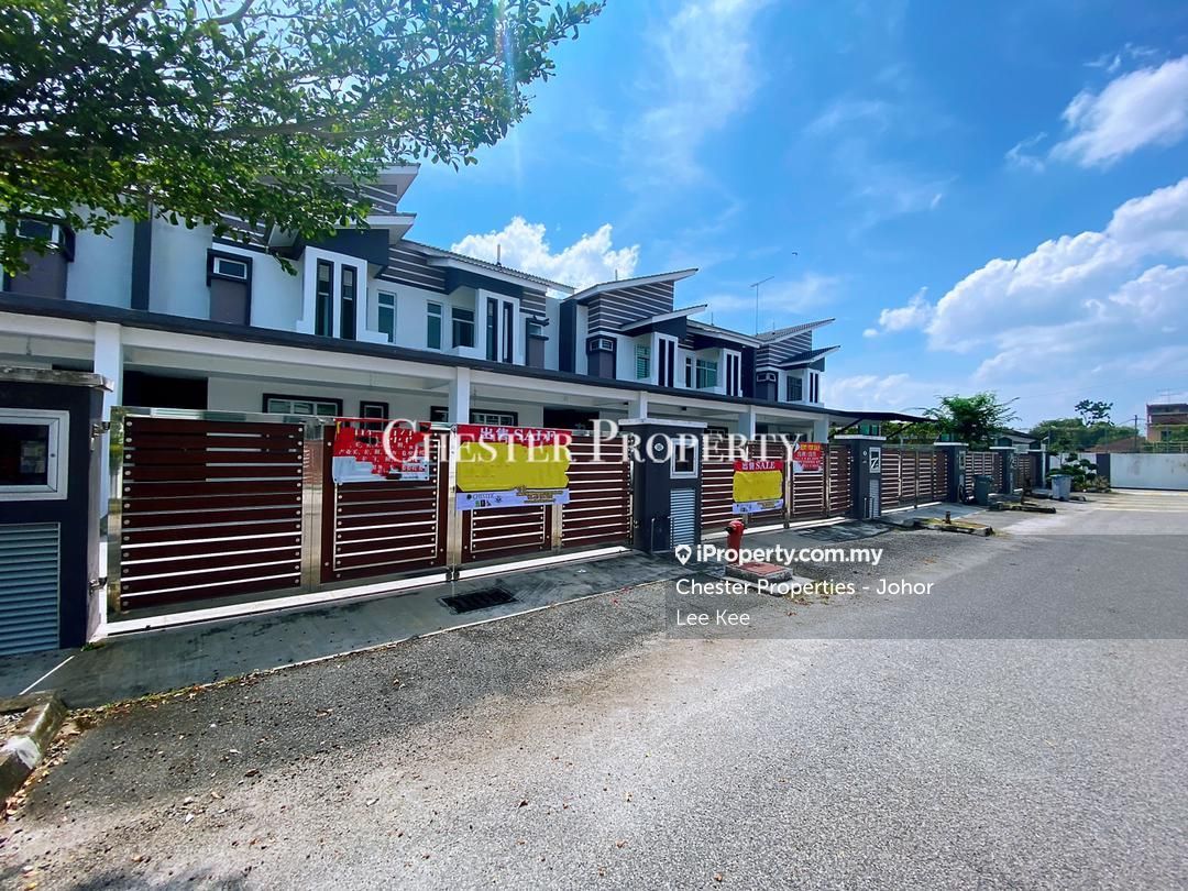 22x80 Double Storey UNDER BANK VALUE, Batu Pahat