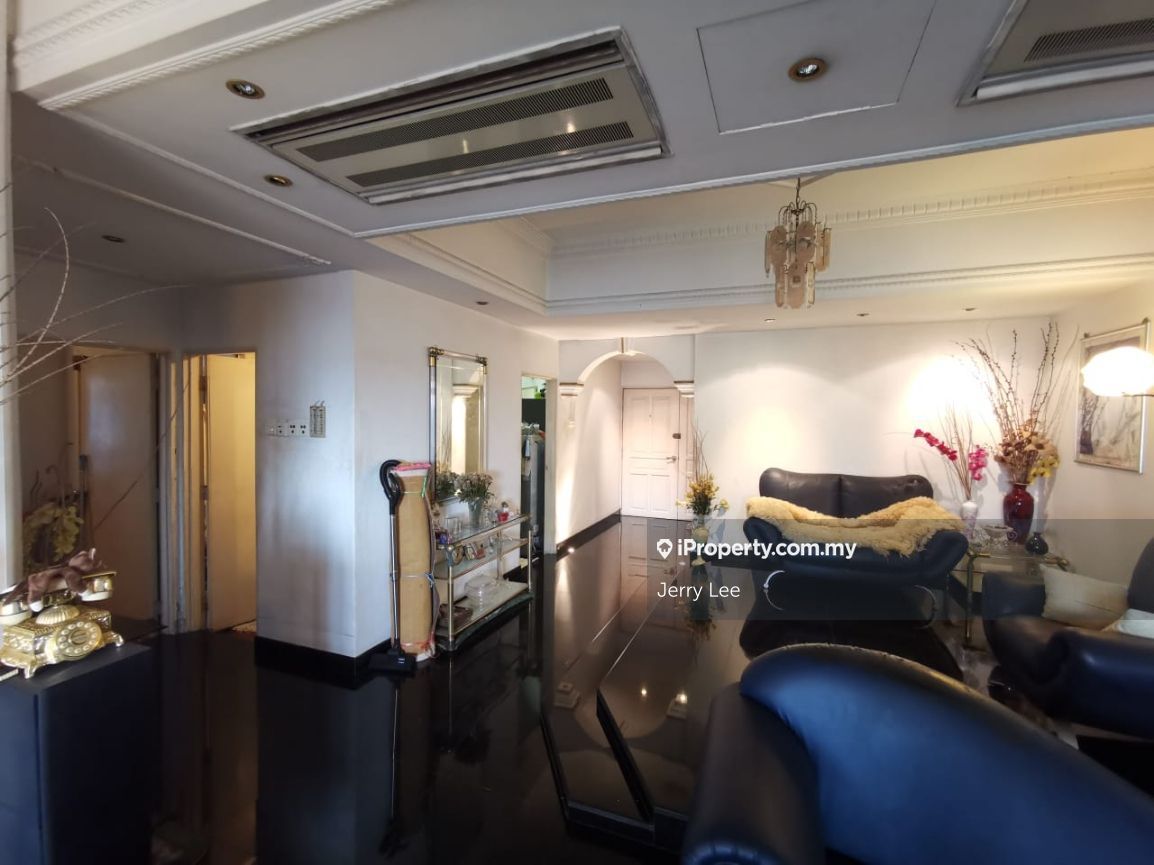 Robson Condominium Intermediate Condominium 3 bedrooms for sale in