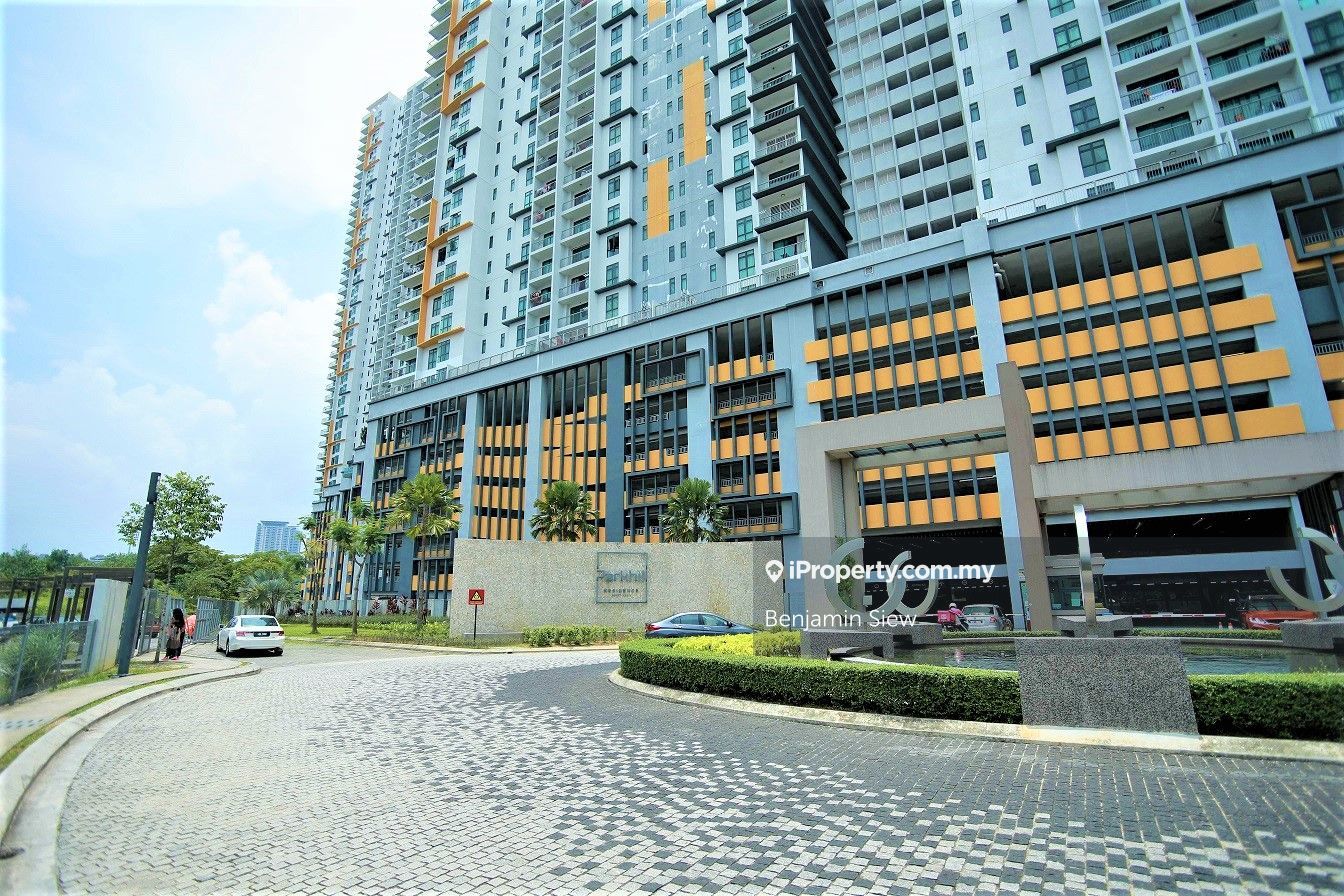Parkhill Residence Corner lot Condominium 3+1 bedrooms for sale in
