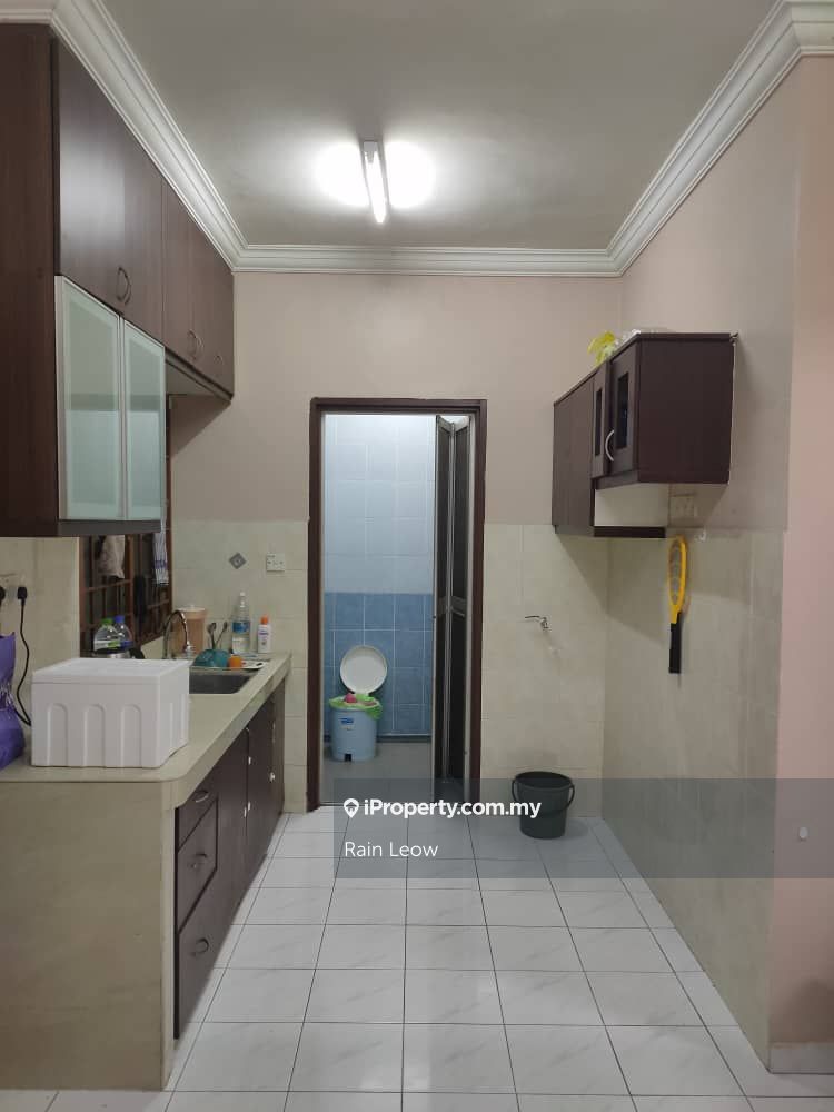 Vista Impiana Apartment 3 bedrooms for rent in Seri Kembangan, Selangor ...