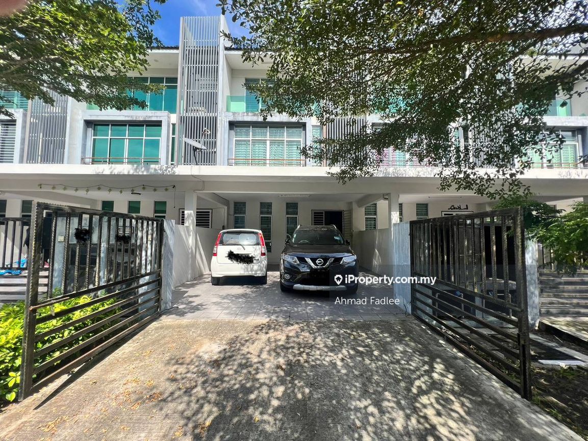 Bangi Avenue, Bangi Intermediate 3-sty Terrace/Link House 7 Bedrooms ...