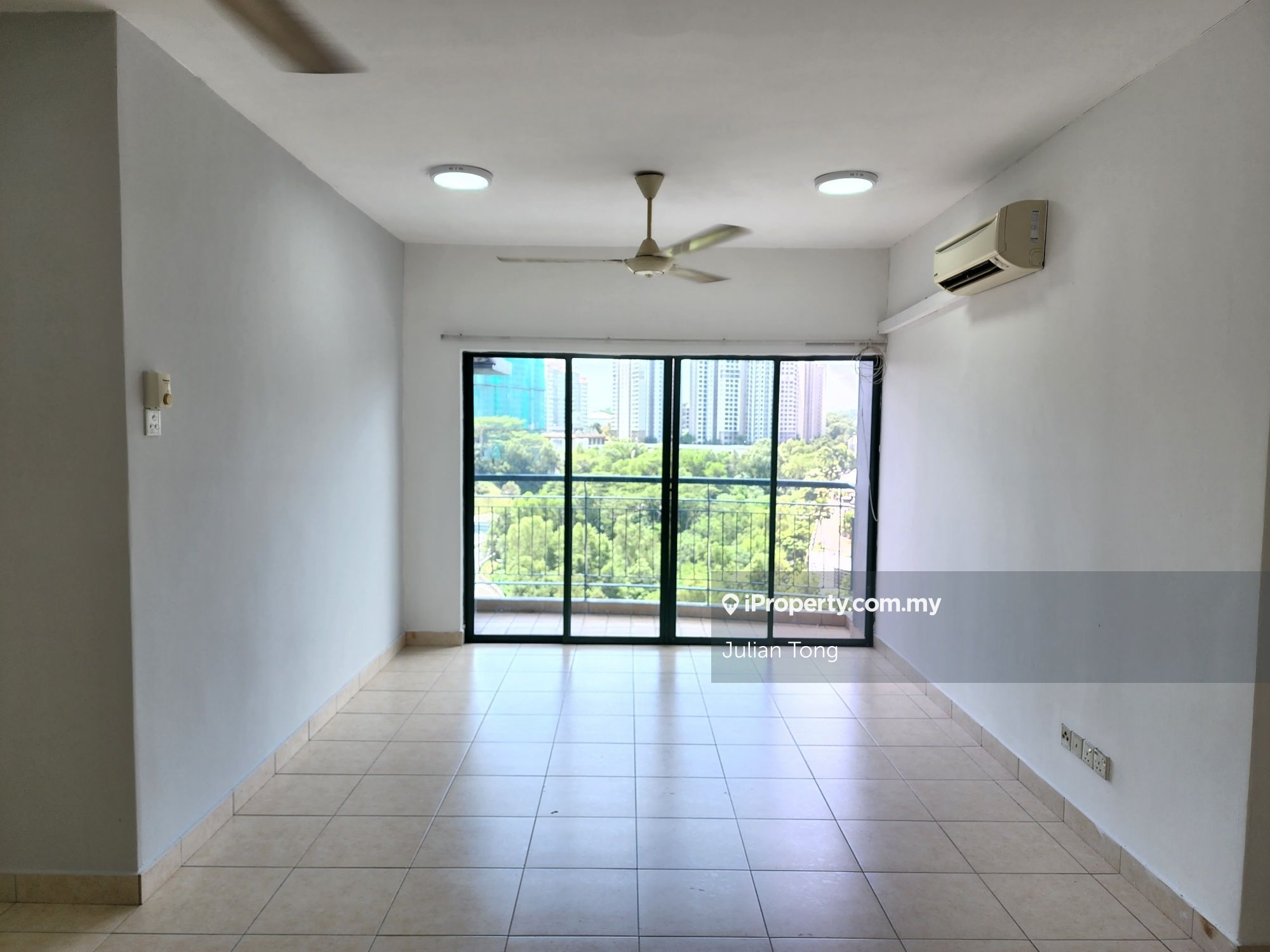 Changkat View Corner lot Condominium 3 bedrooms for rent in Dutamas