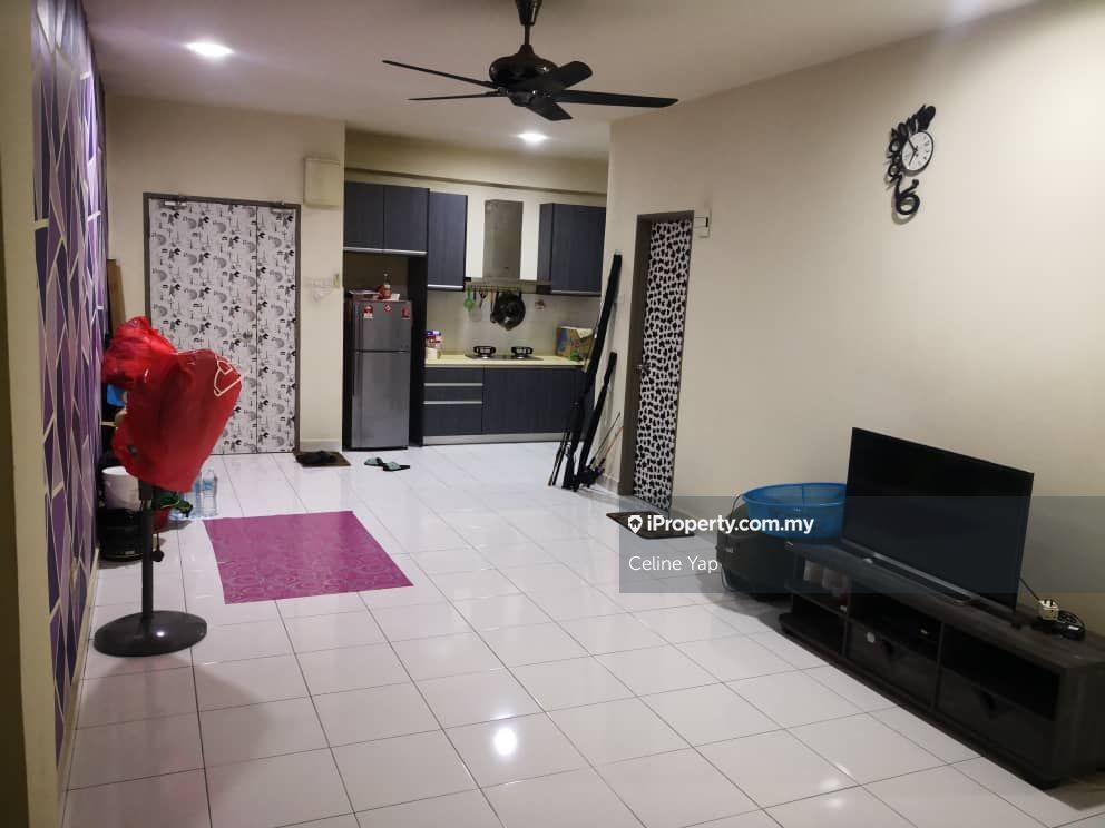 Radius Residence Apartment 3 bedrooms for sale in Batu Caves, Selangor