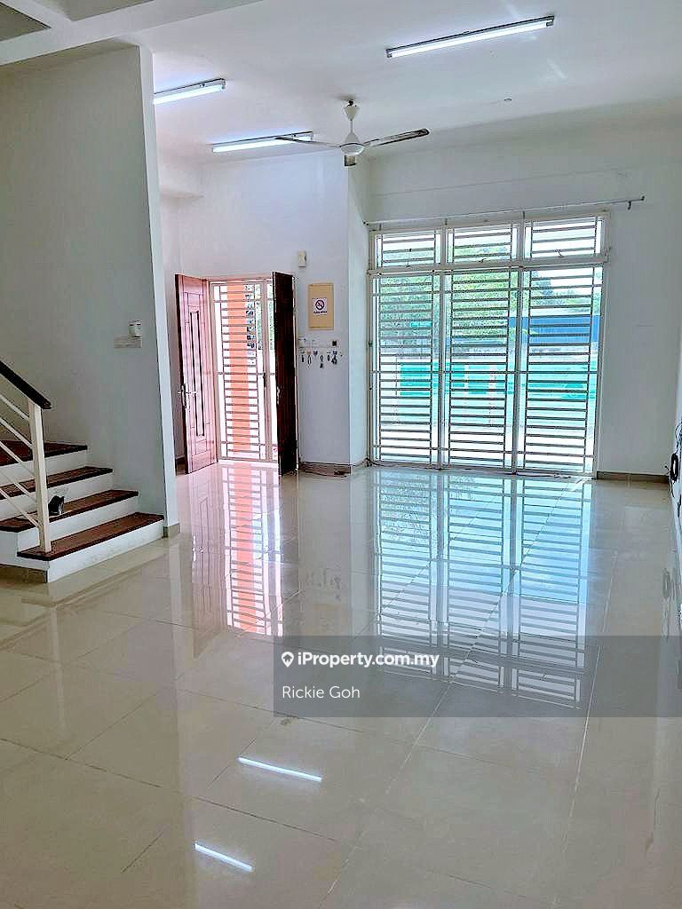 Balik Pulau 3sty Terrace/Link House 4 bedrooms for sale