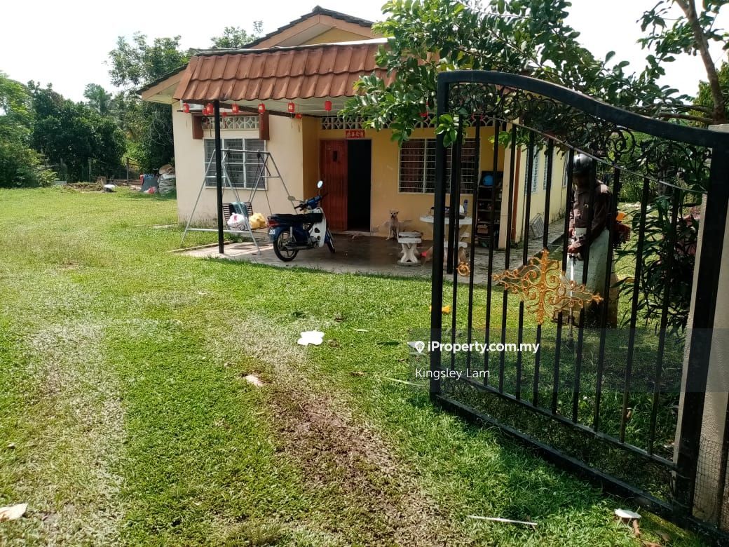 11000 sqft Land with House Labu Seremban Galena For Rent, Seremban for