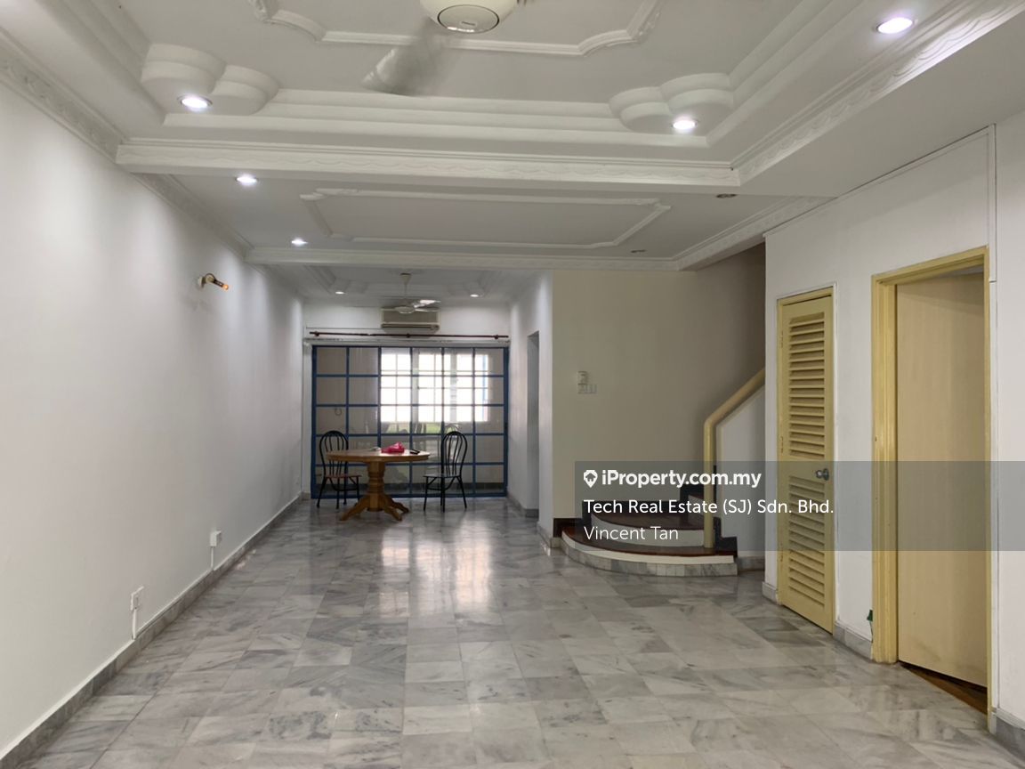 Bandar Sri Damansara Intermediate 2.5sty Terrace/Link House 5 bedrooms