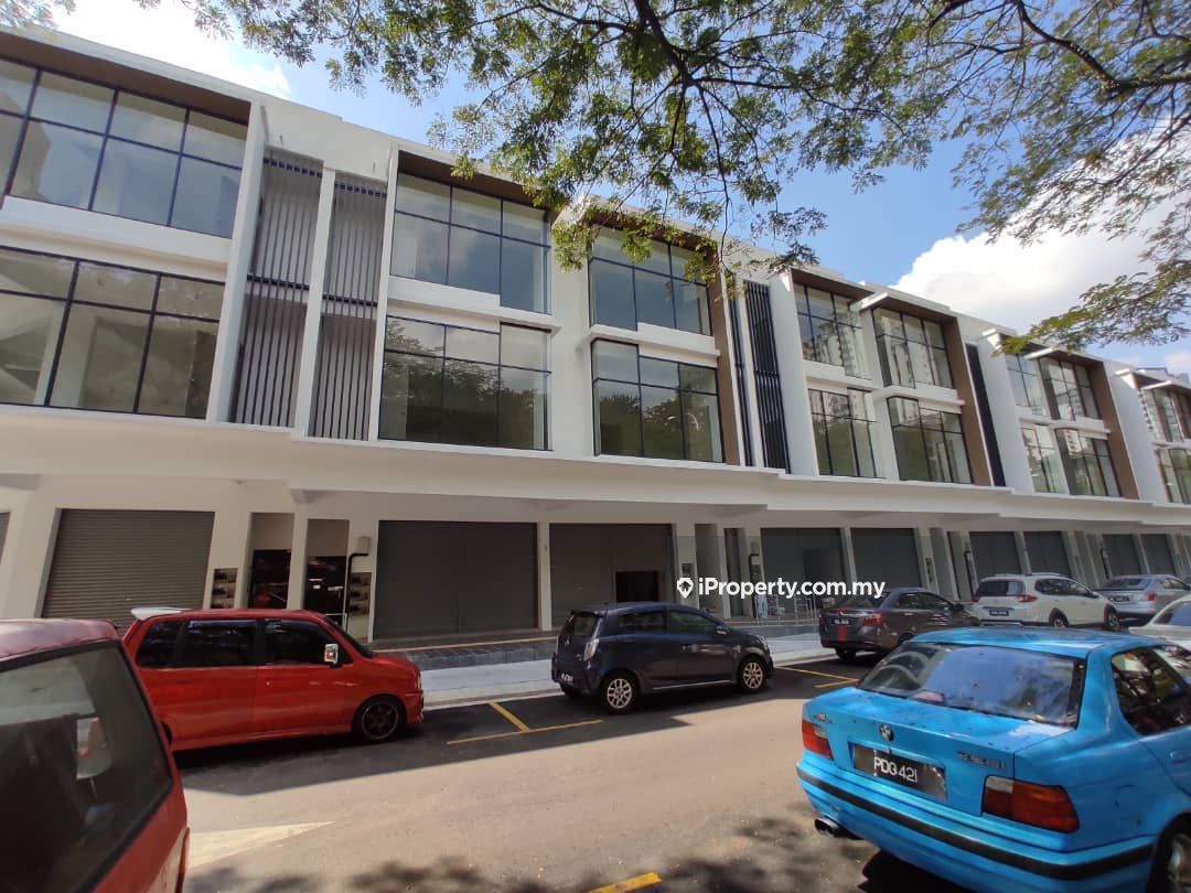 New ready move in freehold office 22x80 bangi, Bangi