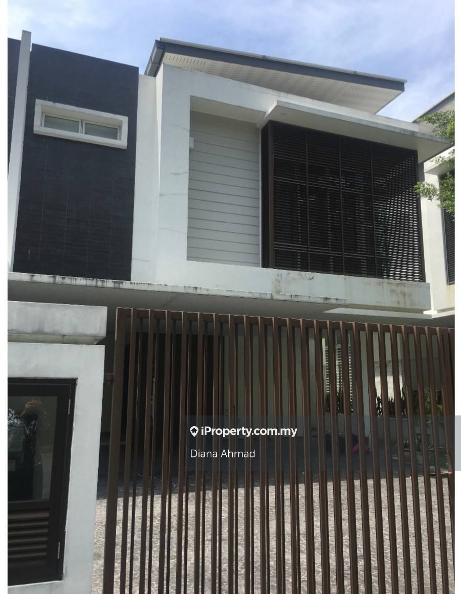 Cyberjaya Semidetached House 5 bedrooms for rent