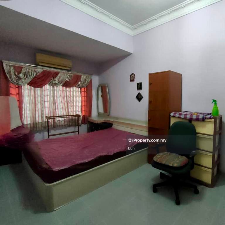 Taman Molek, Johor Bahru 2sty Terrace/Link House 4 bedrooms for sale