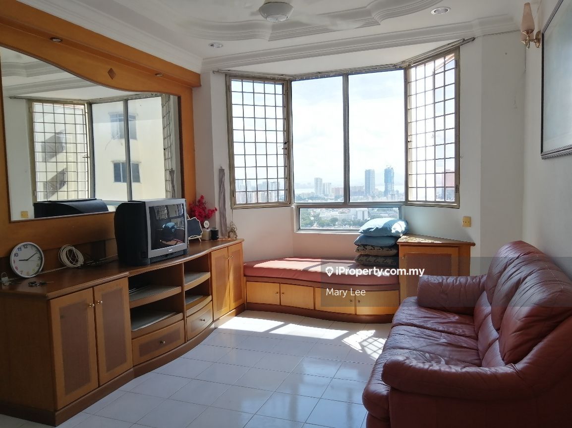 Kingfisher Series Corner lot Apartment 3 bedrooms for sale in Jelutong