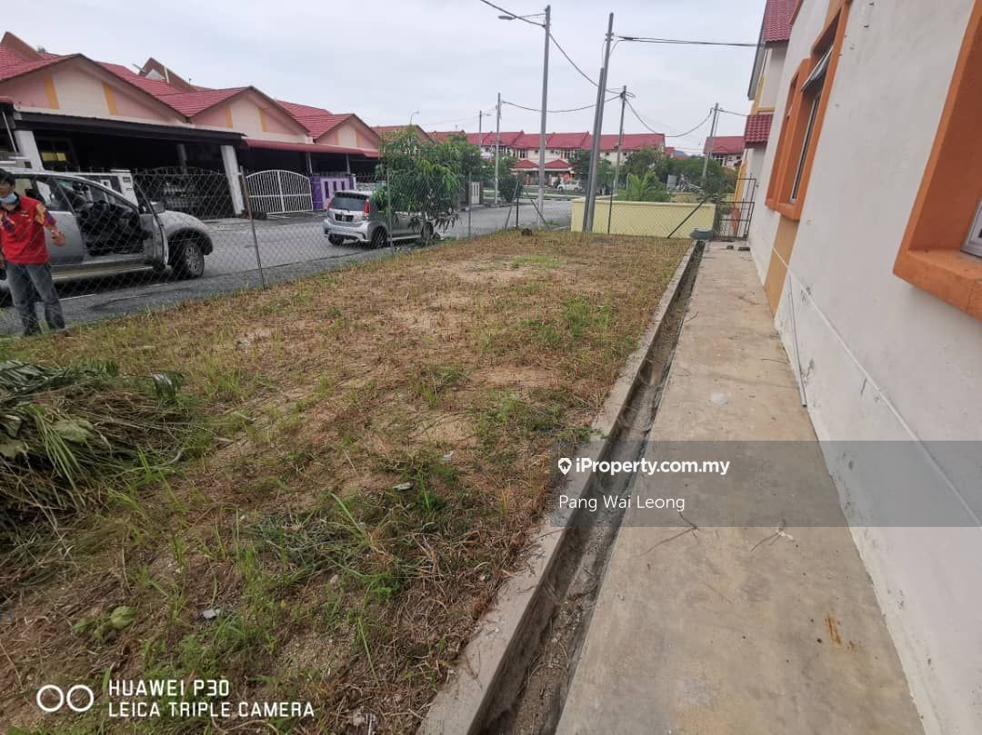 Double Storey Terrace Corner, Taman Bukit Galena, Seremban for sale