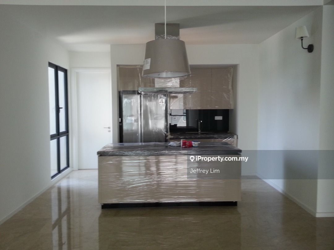 Concerto North Kiara Corner lot Condominium 4 bedrooms for sale in