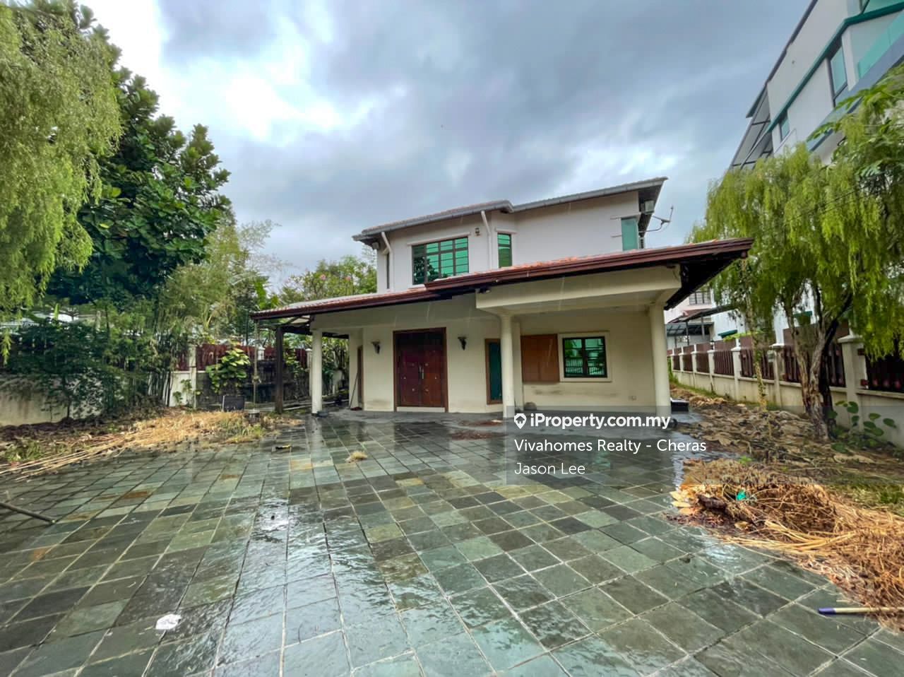 Taman Desa Baru , Kajang, Kajang Corner lot Bungalow 7 bedrooms for