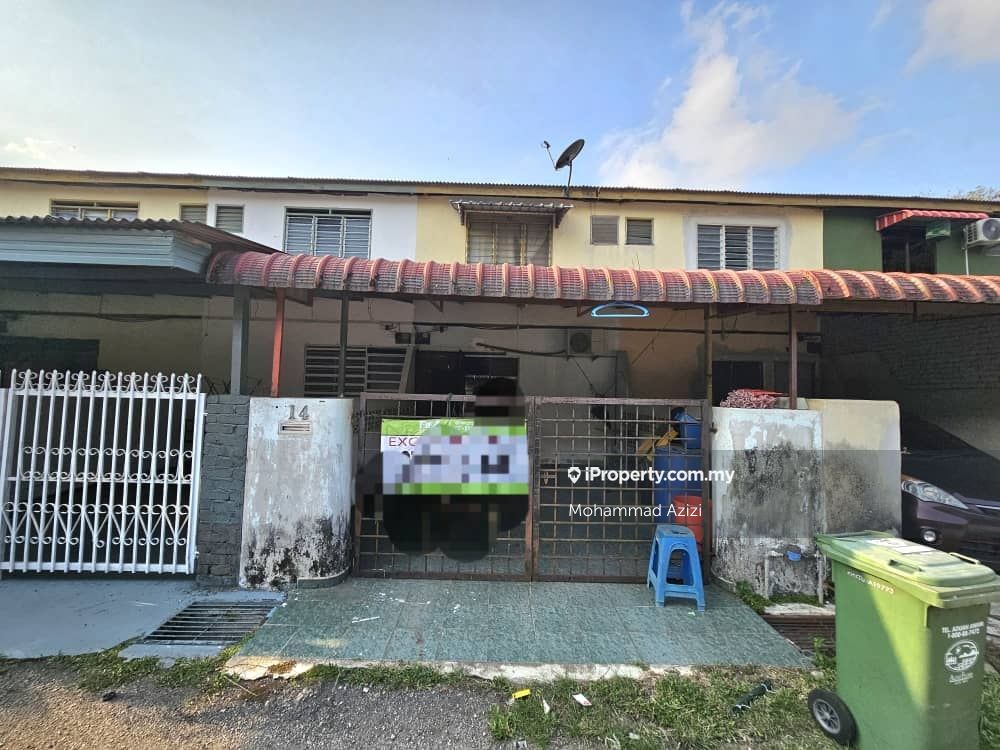 Taman Sri Mahkota aman, Kuantan 2-sty Terrace/Link House 2 bedrooms for ...