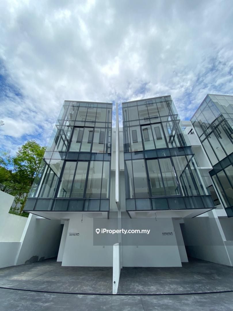Empire Residence , Damansara Perdana