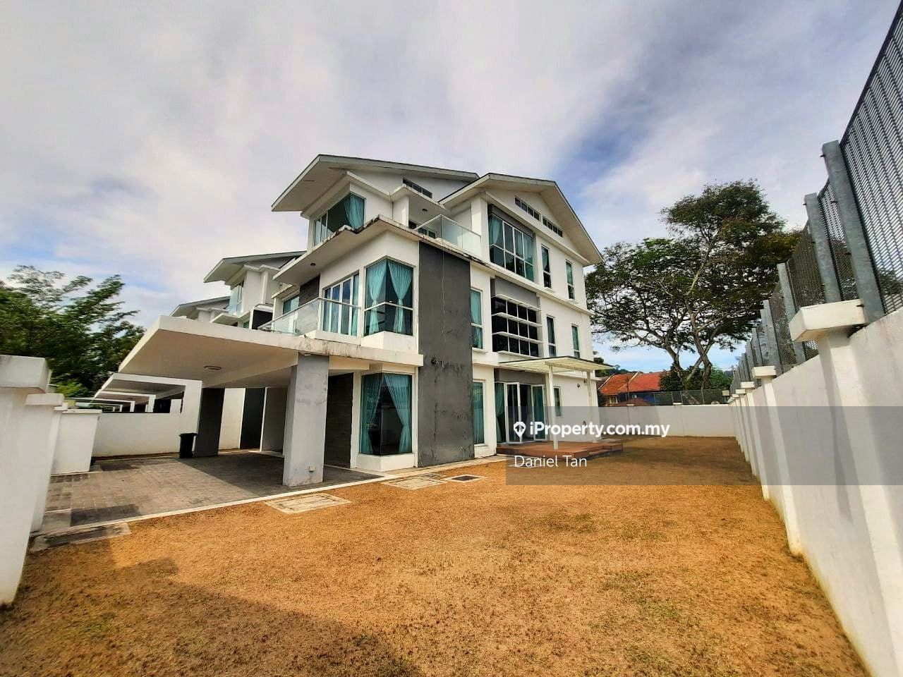 Damaisari, Wangsa Melawati, Wangsa Maju