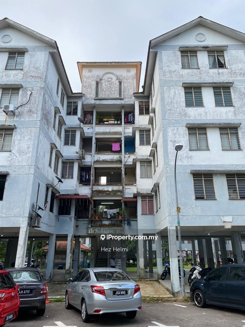 Taman Daya Jalan Enau 16,20 Flat 3 bedrooms for sale in Johor Bahru