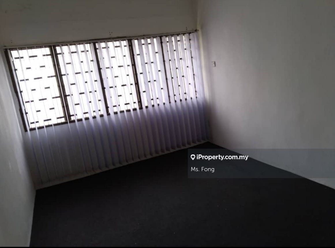 ROS MERAH , JOHOR JAYA, ROS MERAH, DEDAP, Johor Bahru End lot Shop