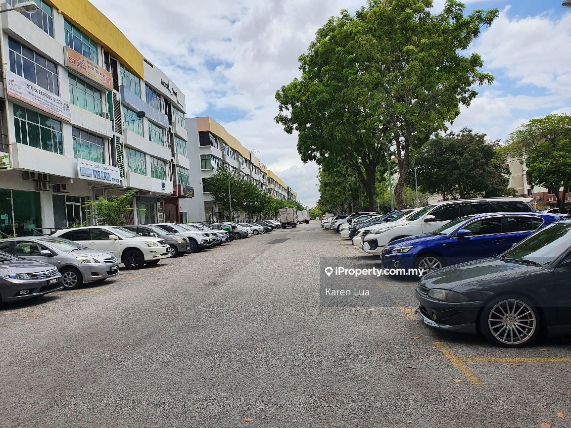 Petaling Utama Avenue PJS1 / Three-Two Square sect 19 PJ, Petaling ...