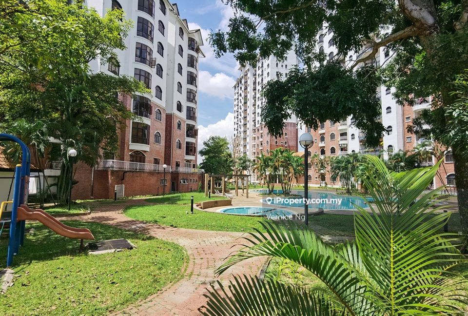 Flora Green Intermediate Apartment 4 bedrooms for rent in Bandar Sungai