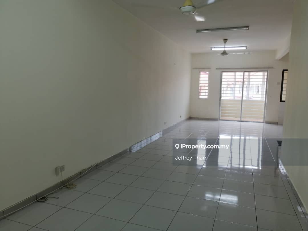 Amansiara, Batu Caves Townhouse 3 bedrooms for sale