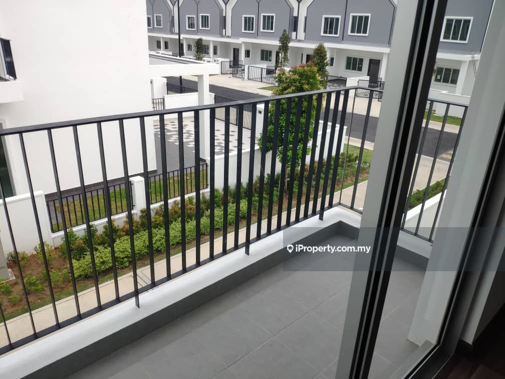 Eco Forest Semenyih End Lot Semi Detached House 4 Bedrooms For Rent Iproperty Com My