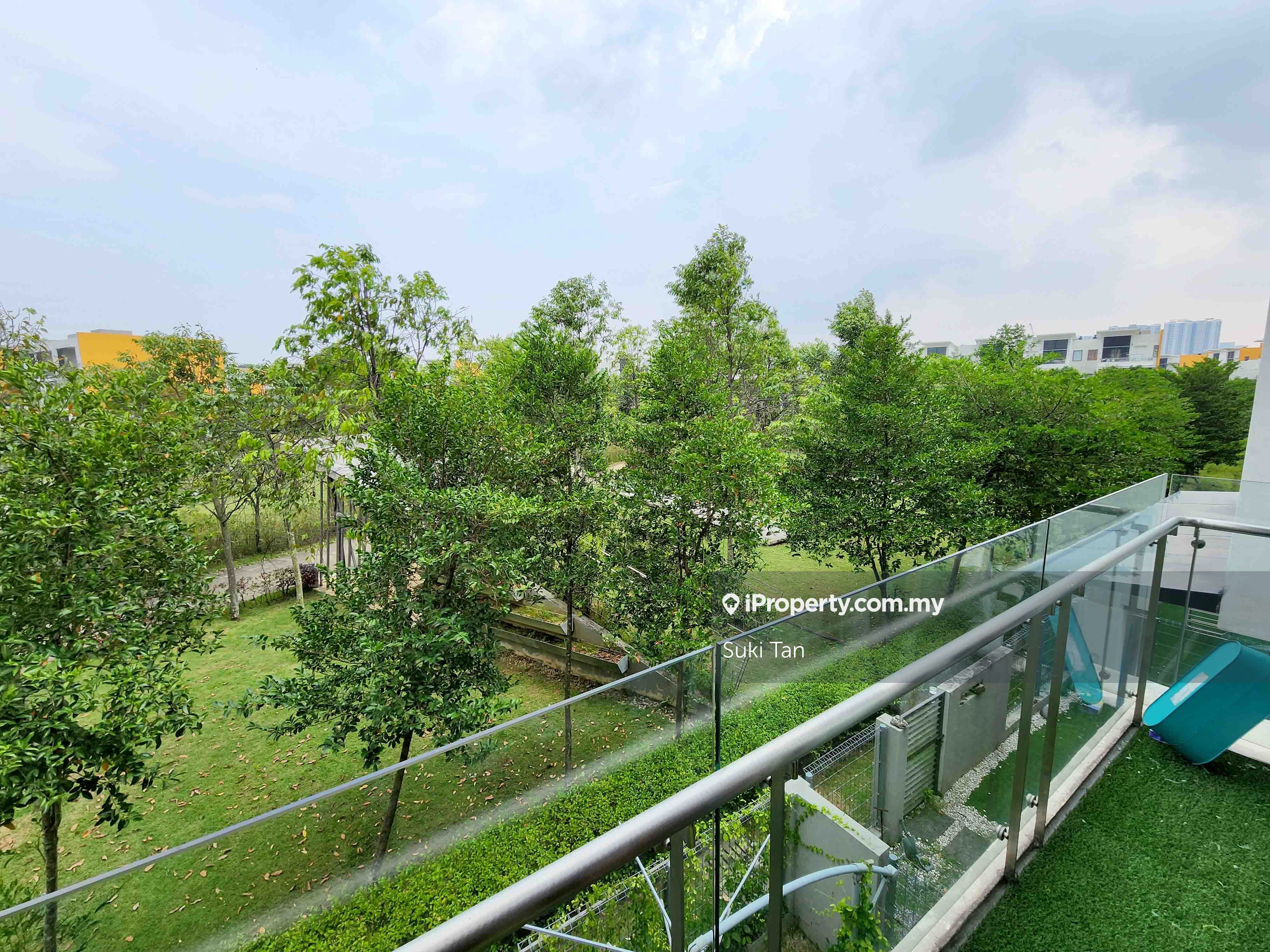 REED LAKE FIELDS / LAKEFIELDS, Sungai Besi Intermediate 3sty Terrace