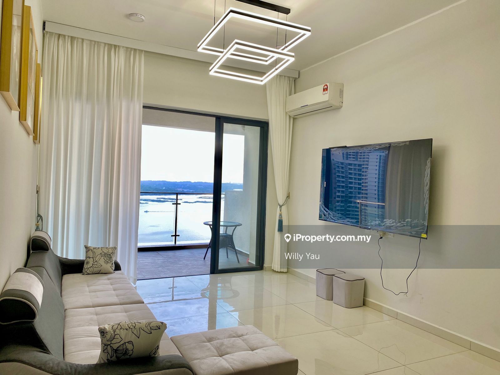 AmberSide Country Garden Danga Bay Corner lot Condominium 3 bedrooms