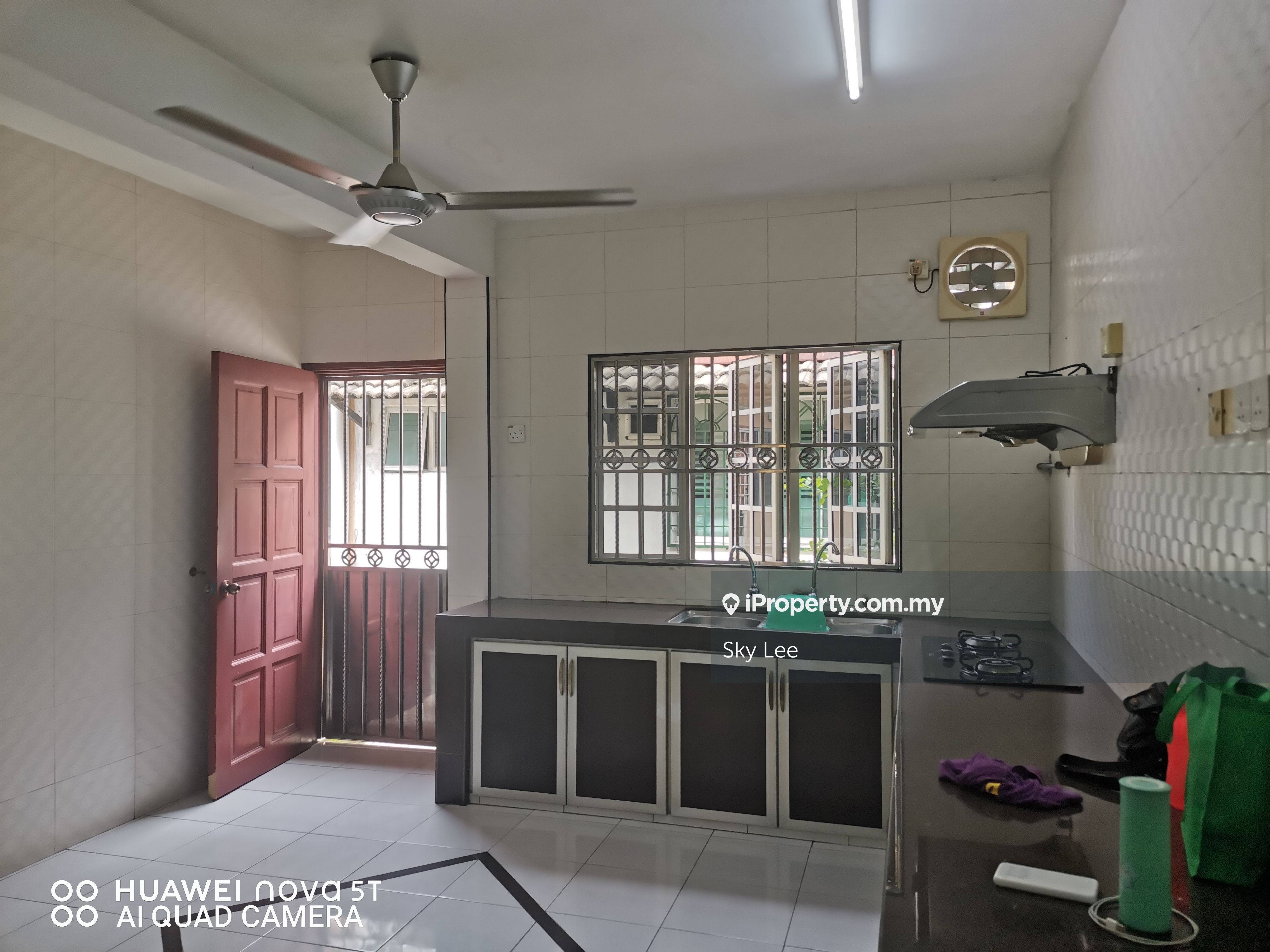 TAMAN KINRARA, Tk 2 , Bandar Kinrara Intermediate 2sty Terrace/Link