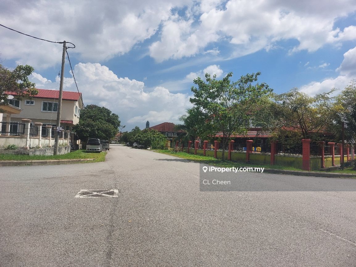 Bandar Baru Bangi Seksyen 9 Corner Lot House, Bangi 2sty Terrace/Link