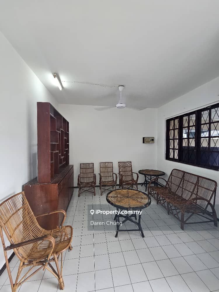 Bayor Bukit Double Storey Terrace House For Rent, Kuching for rent