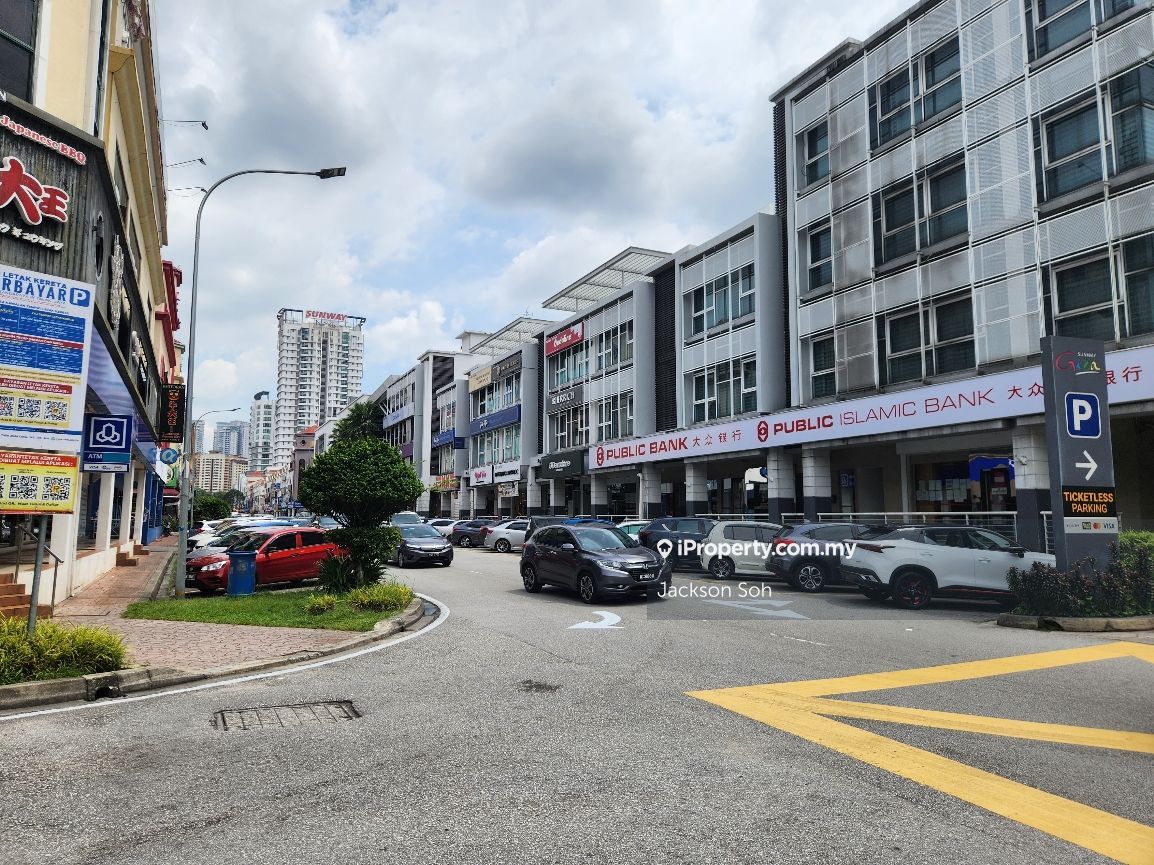 GOOD DEAL! BELOW MARKET @ DATARAN SUNWAY SHOP I 3 STOREY I TENANTED I ...