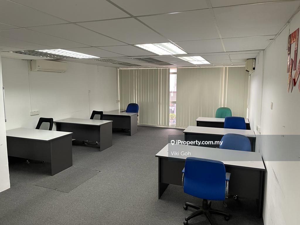 Renovated Melaka Raya 1st Floor Office Space, Melaka Tengah Office For 