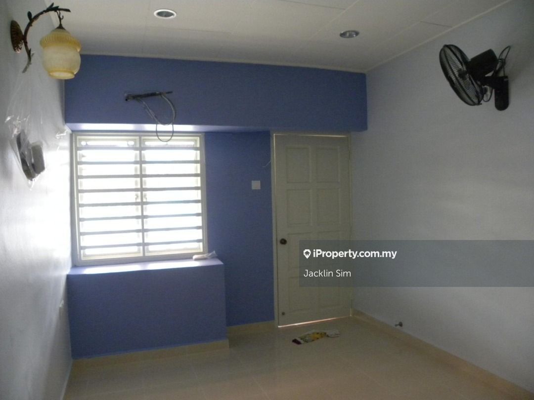 Bayan Baru 2sty Terrace/Link House 4 bedrooms for sale