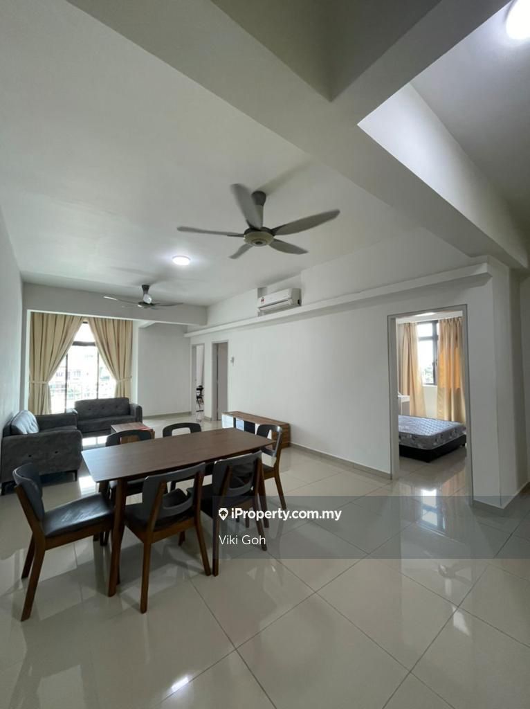 Pangsapuri Peringgit Permai Apartment 4 bedrooms for rent in Bukit Baru