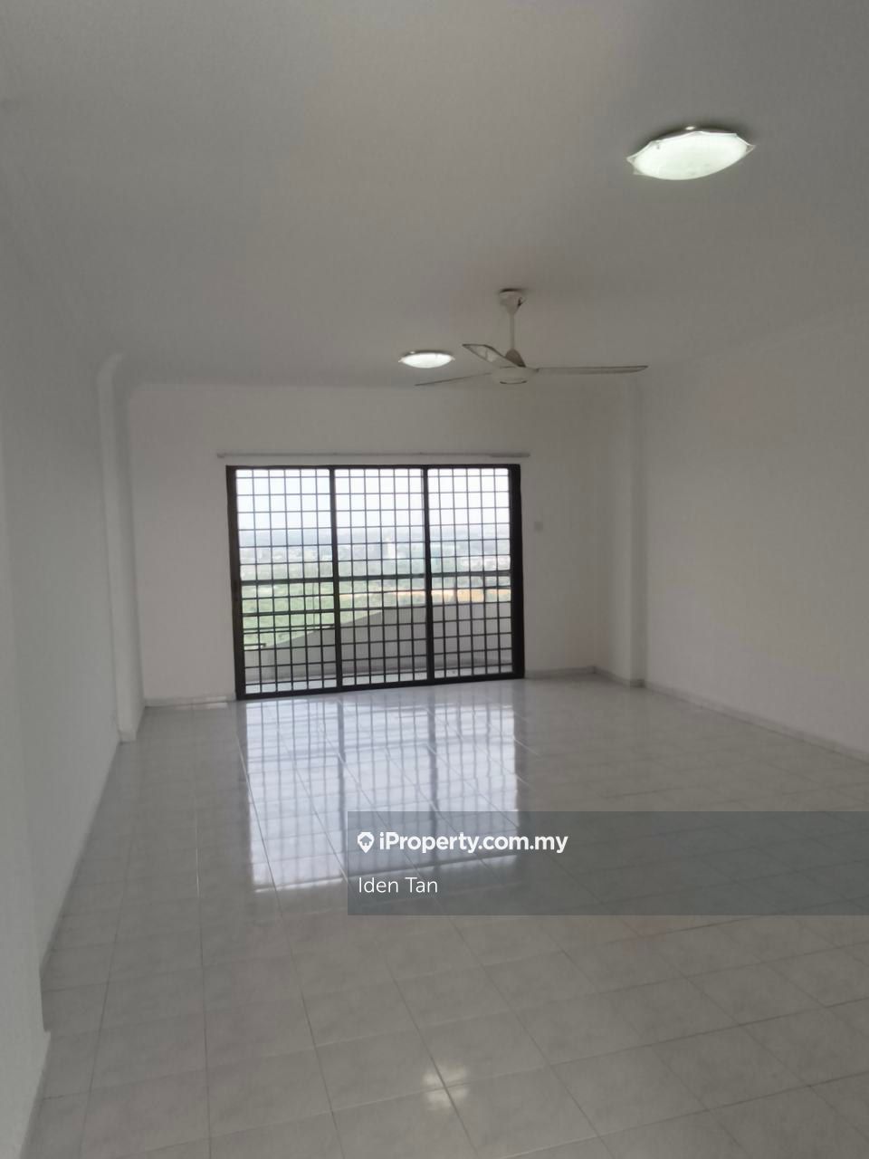 Seri Mutiara Apartment Intermediate Apartment 3 bedrooms for sale in