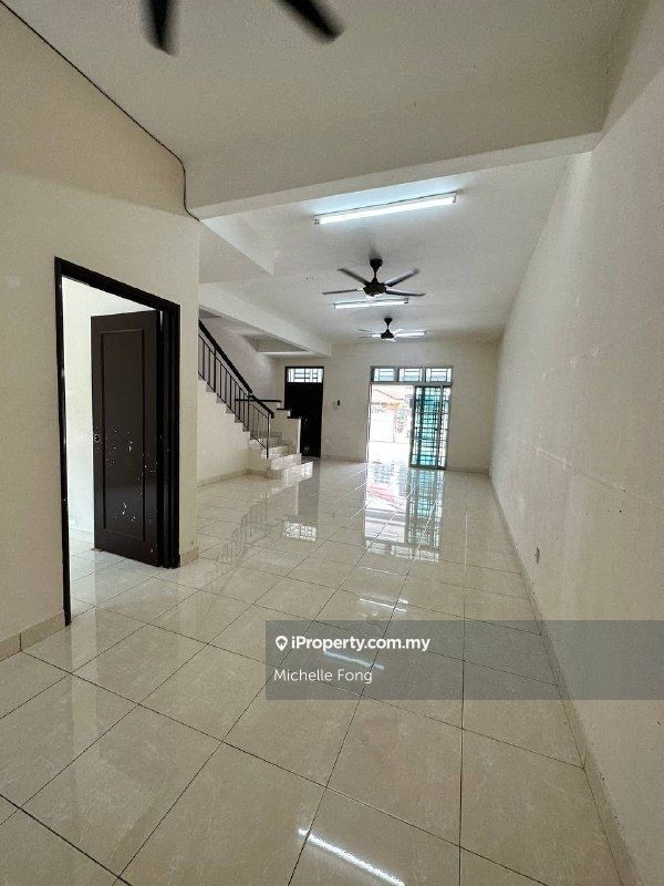 Austin Perdana Taman Mount Austin, Johor Bahru Intermediate 2sty